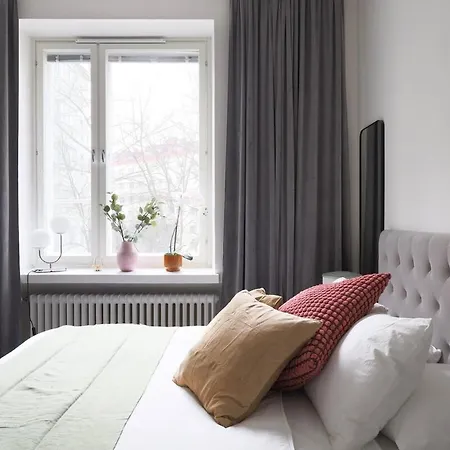 Stylish In The Heart Of Kallio Huoneisto