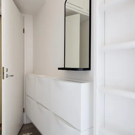 Stylish In The Heart Of Kallio Lejlighed